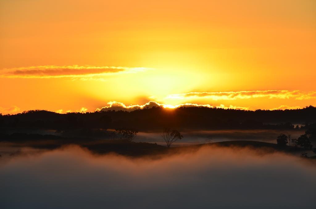 Bed and Breakfast Tinaroo Sunset Retreat Barrine Экстерьер фото