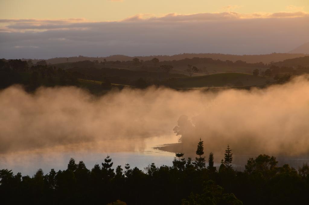 Bed and Breakfast Tinaroo Sunset Retreat Barrine Экстерьер фото