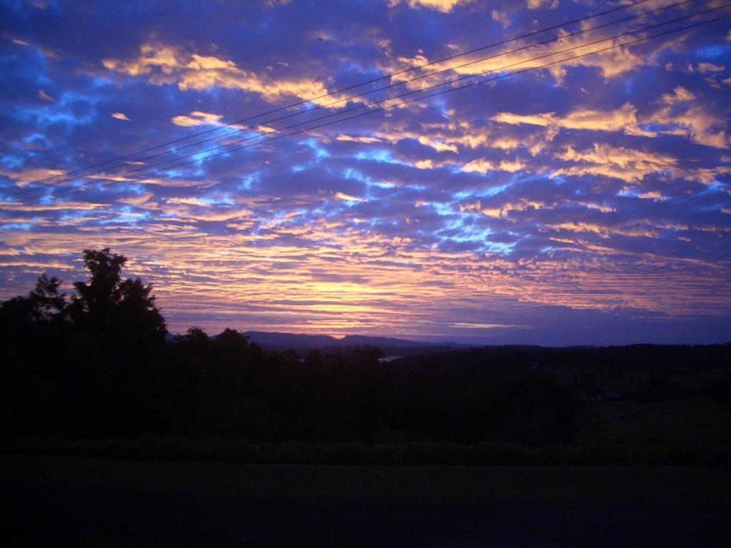 Bed and Breakfast Tinaroo Sunset Retreat Barrine Экстерьер фото